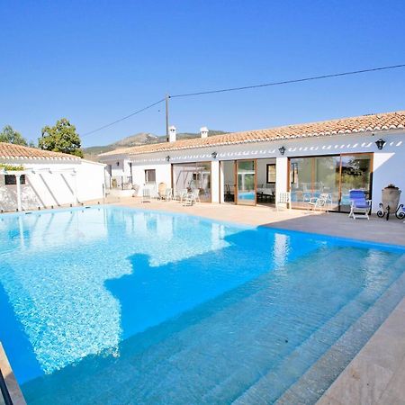 Senia Tomaset III Villa Onil Екстериор снимка