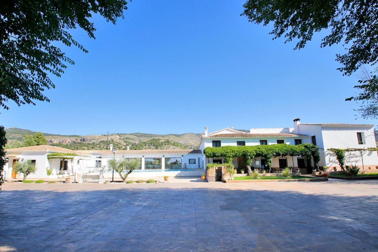 Senia Tomaset III Villa Onil Екстериор снимка